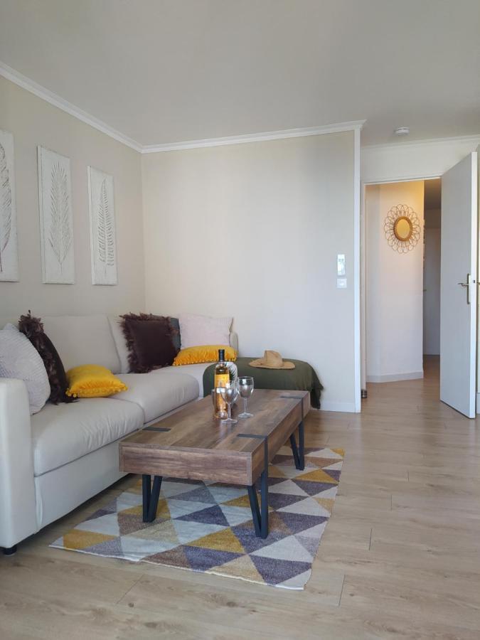Apartment & *